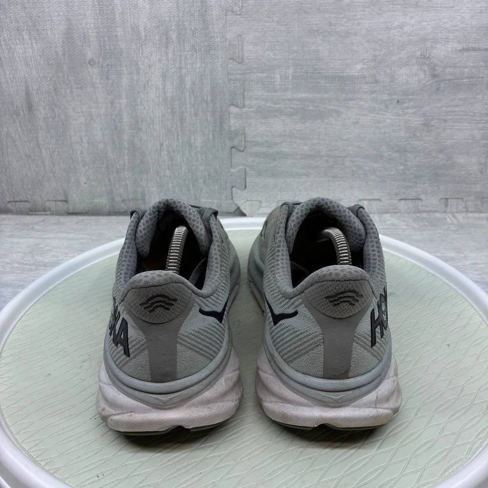 Hoka Clifton 9 Wide Running Shoes Mens 9.5 Gray Mesh Athletic 1132210 HMBC
